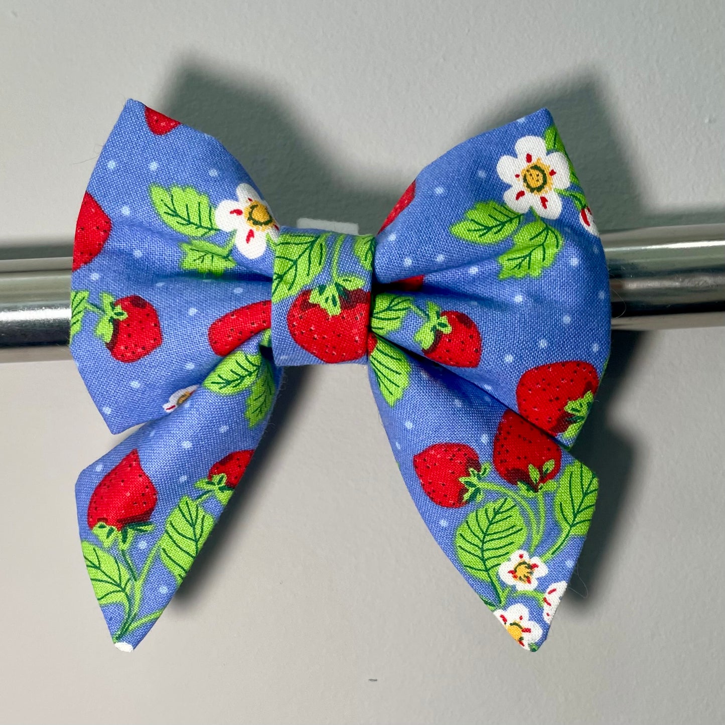 Strawberry Fields Collar Bow