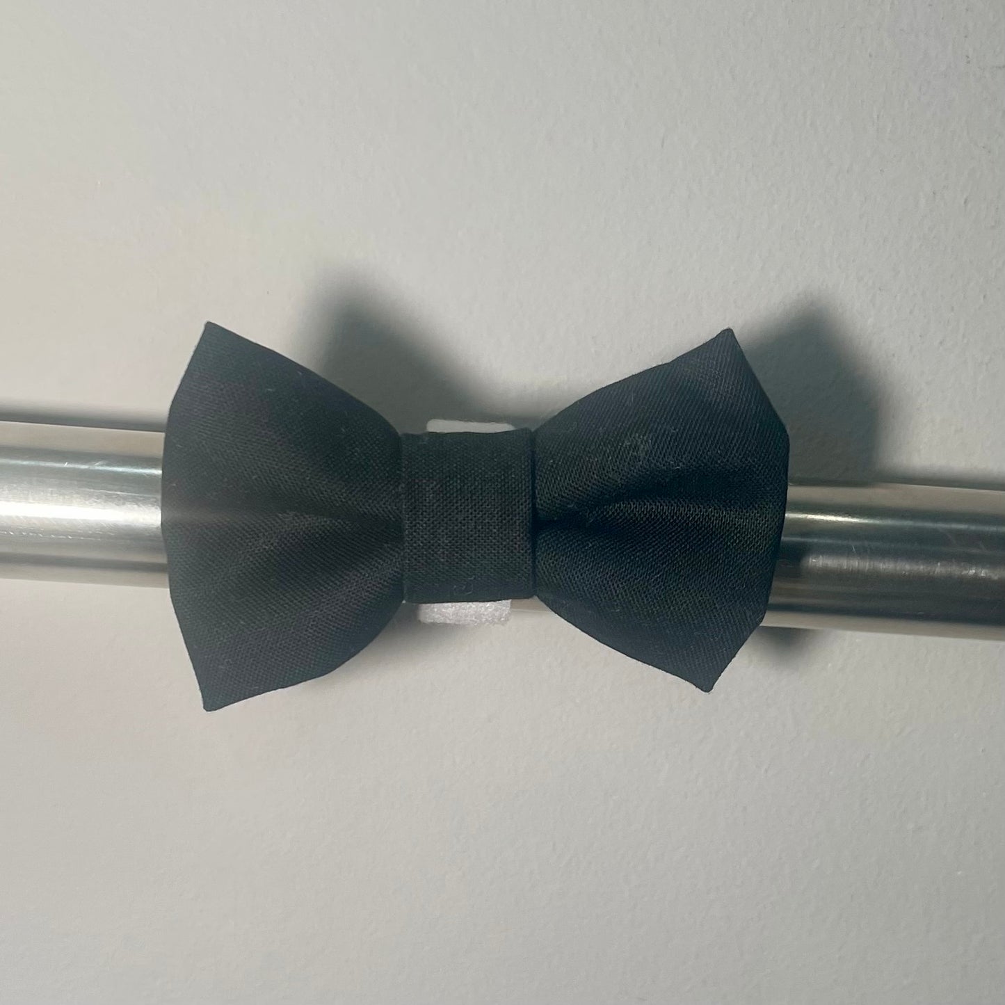 Black Collar Bow
