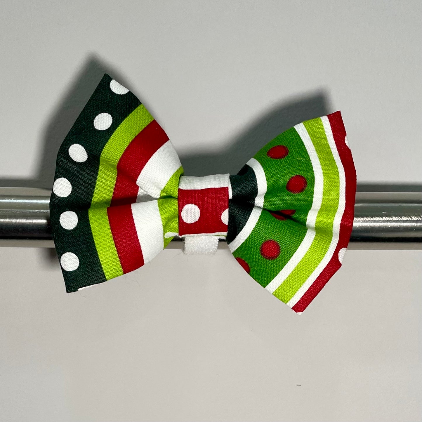 Vintage Christmas Striped Collar Bow