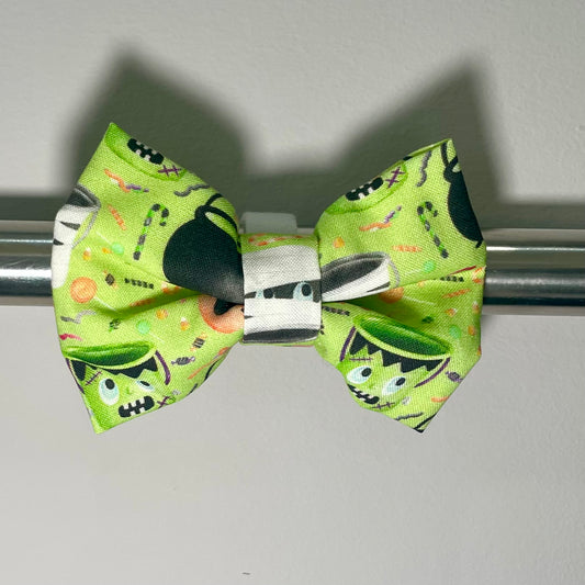 Halloween Buckets Collar Bow