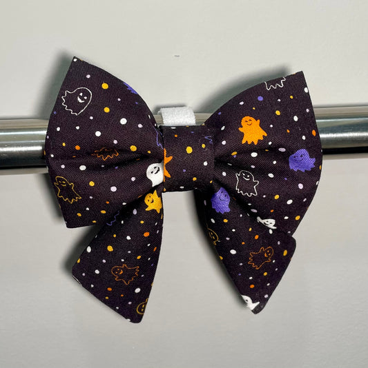 Tiny Ghosts Collar Bow