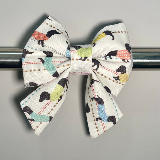Weenies in Sweaters Collar Bow