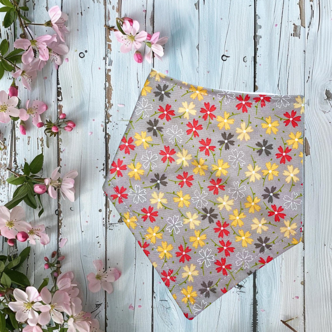Neutral Daisies Bandana
