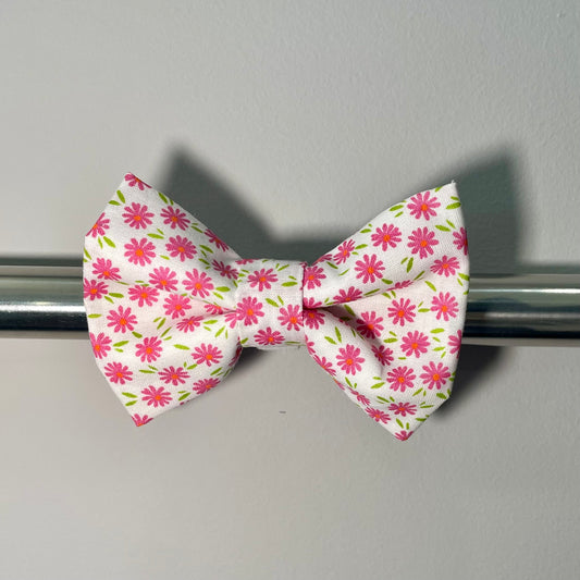 Tiny Pink Daisies Collar Bow