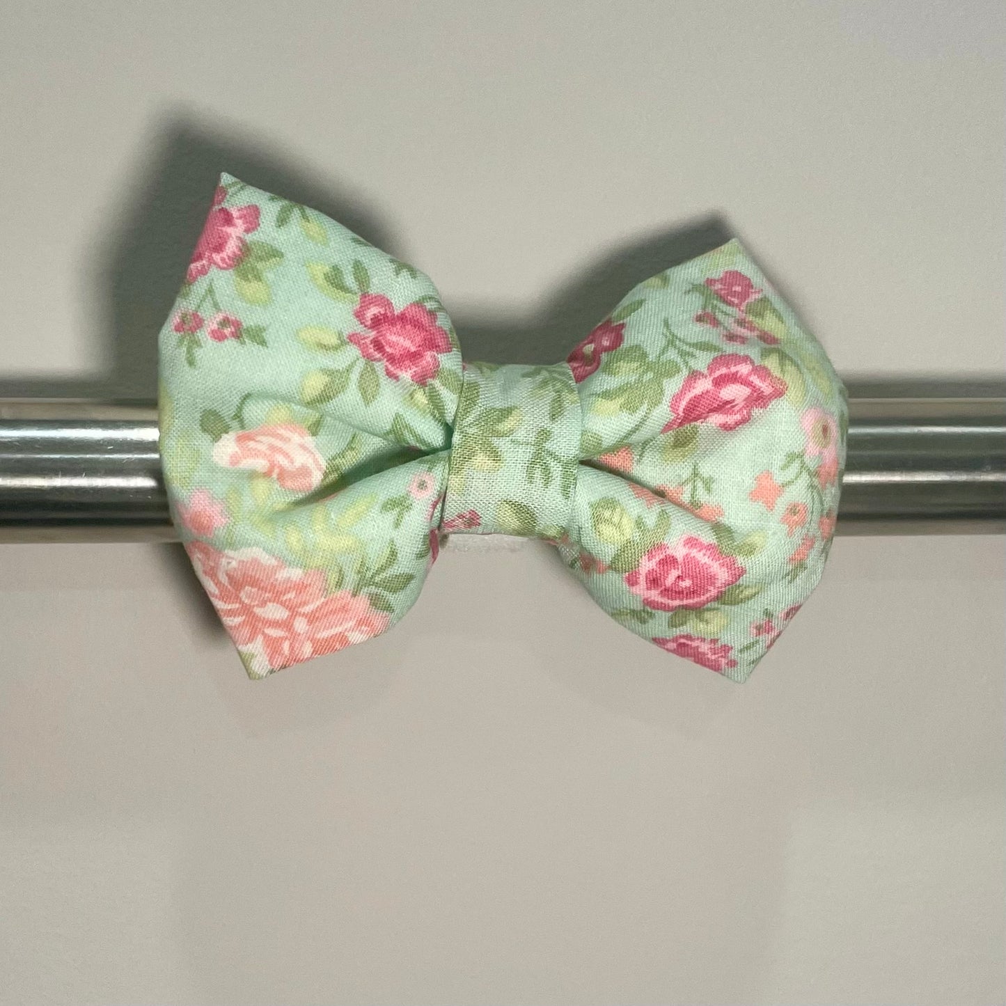 Roses Collar Bow