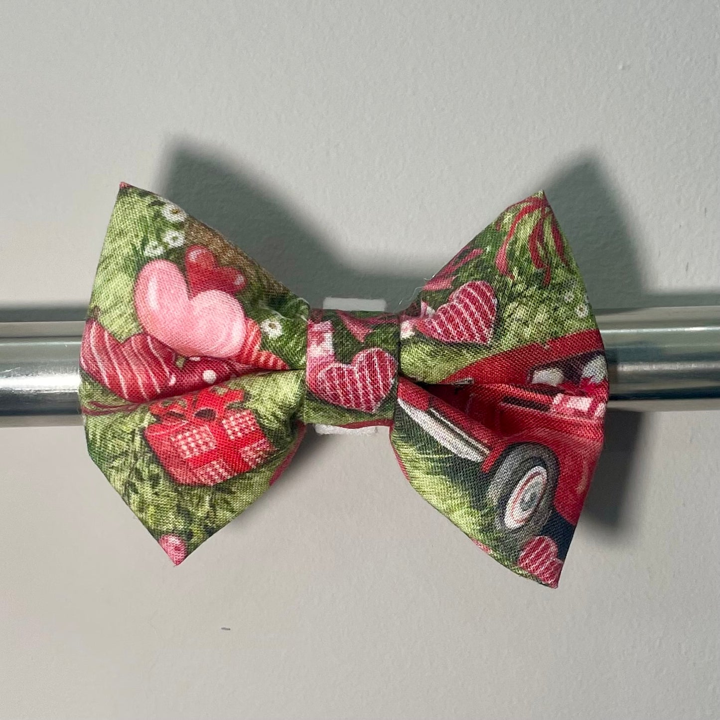 Valentine Trucks Collar Bow