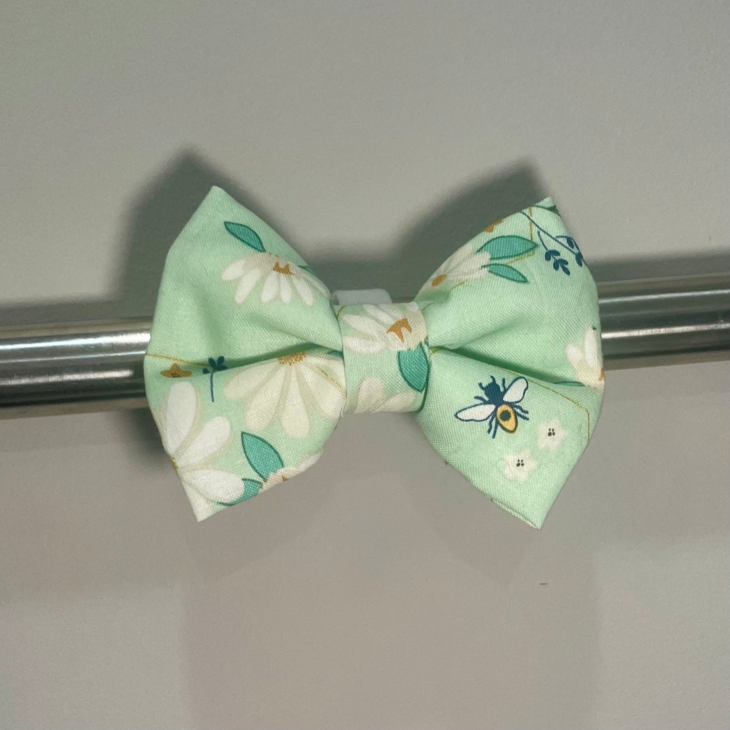 Floral Bees Collar Bow