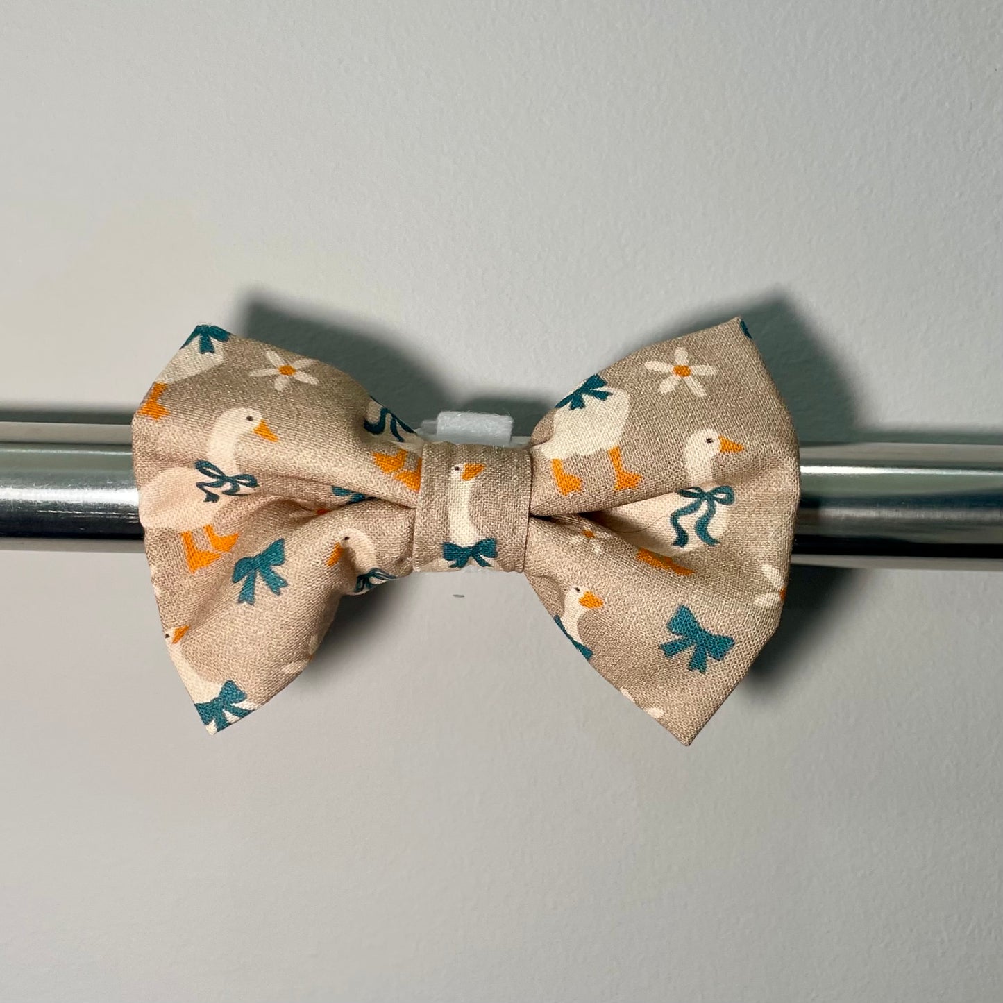 Bows & Geese Collar Bow
