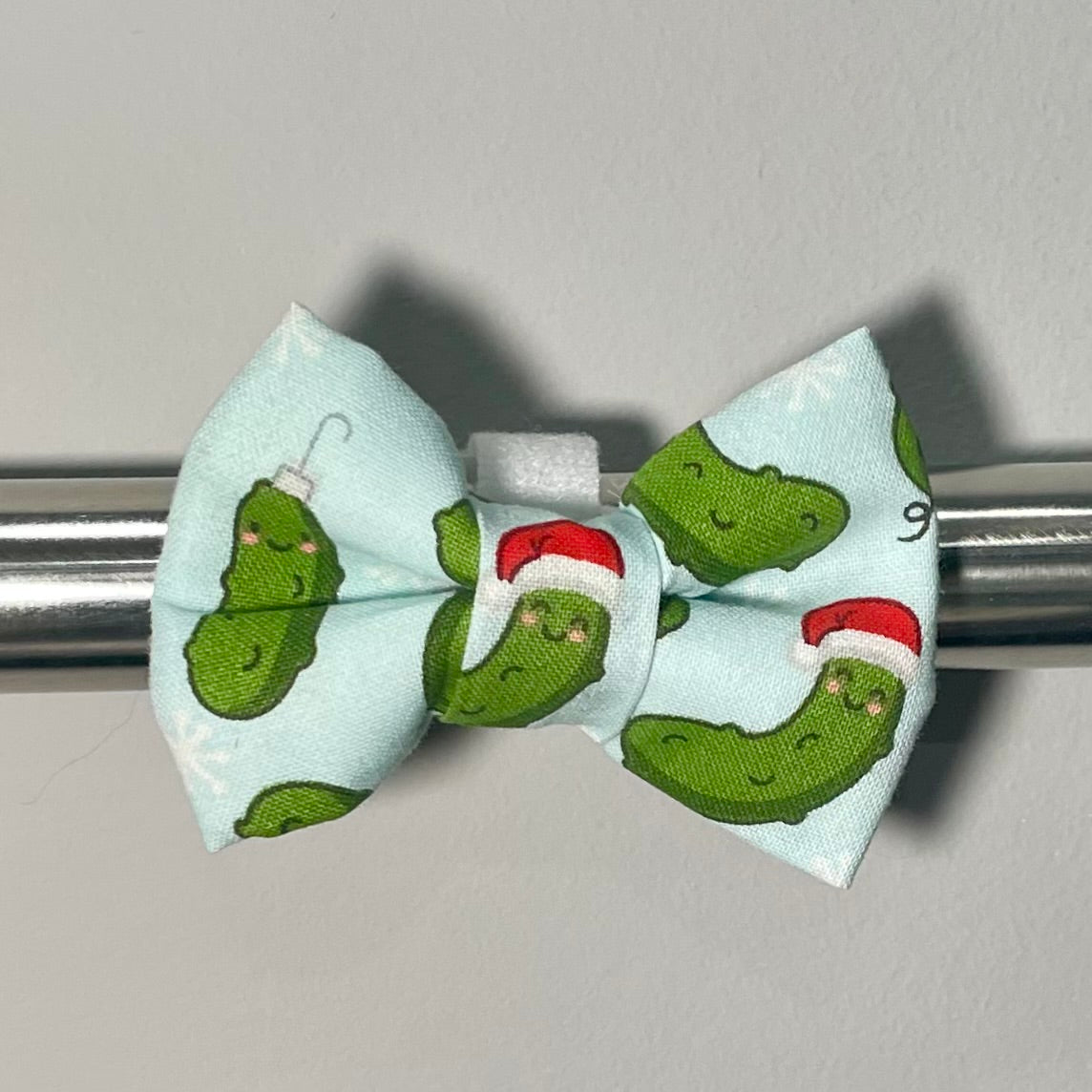 Christmas Pickles Collar Bow