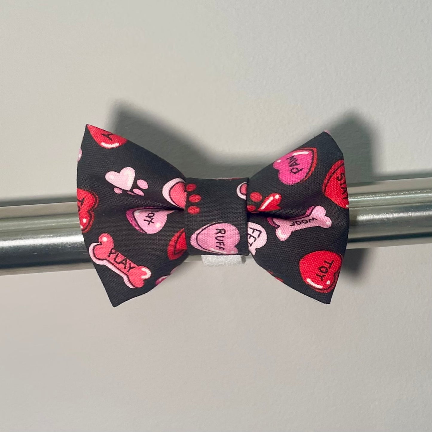 Canine Hearts Collar Bow