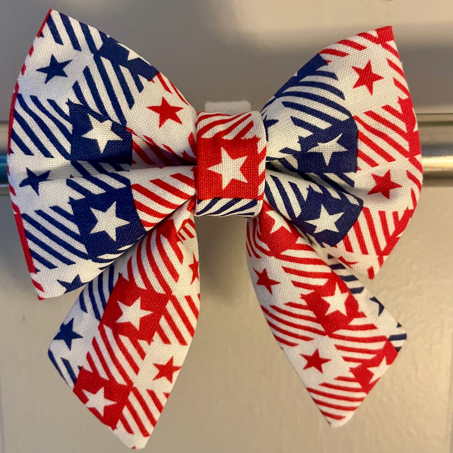 Checkered Stars Collar Bow