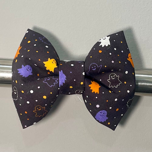 Tiny Ghosts Collar Bow