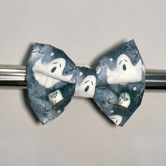 Ghostly Graveyard Collar Bow