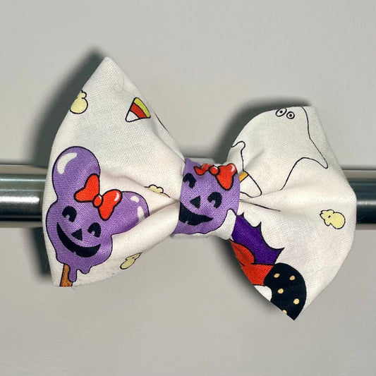 Magic Halloween Treats Collar Bow