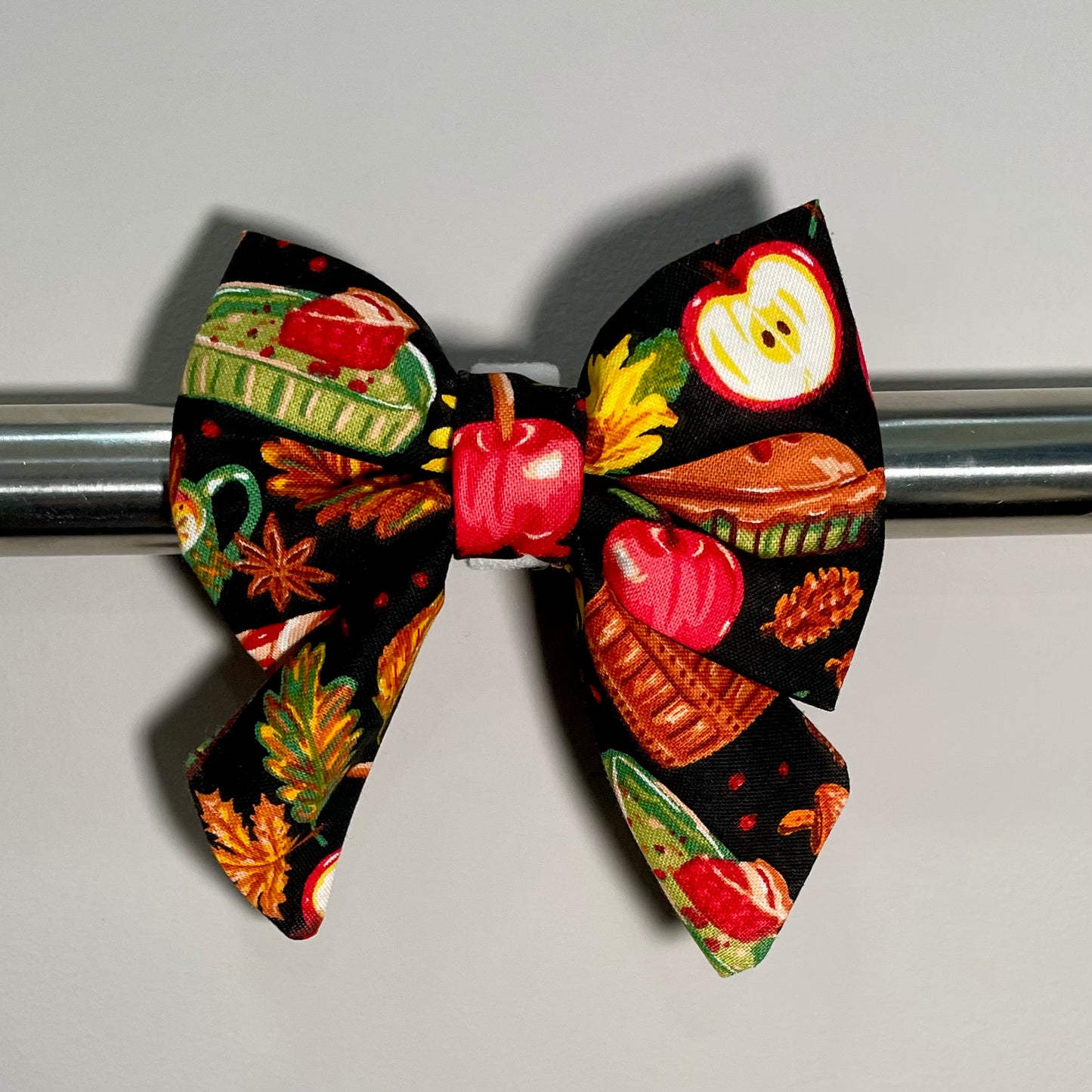 Sunflowers and Pies Collar Bow