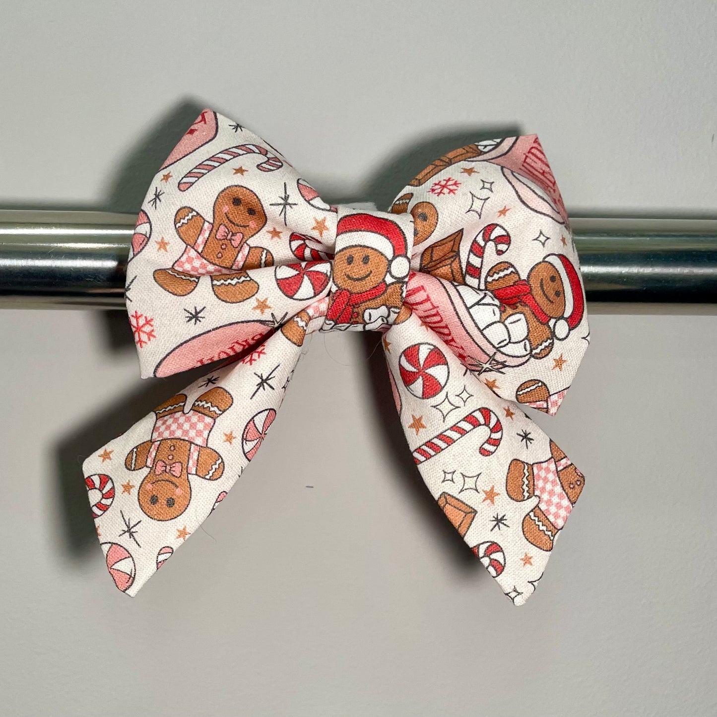 Pink Gingerbread Hot Cocoa Collar Bow