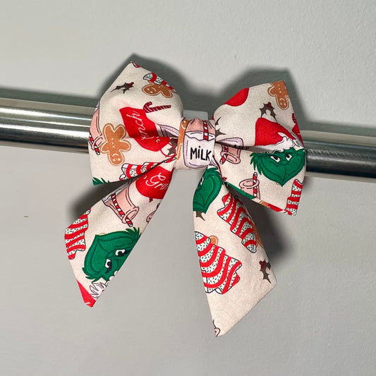 Mean One Christmas Tree Cake Collar Bow